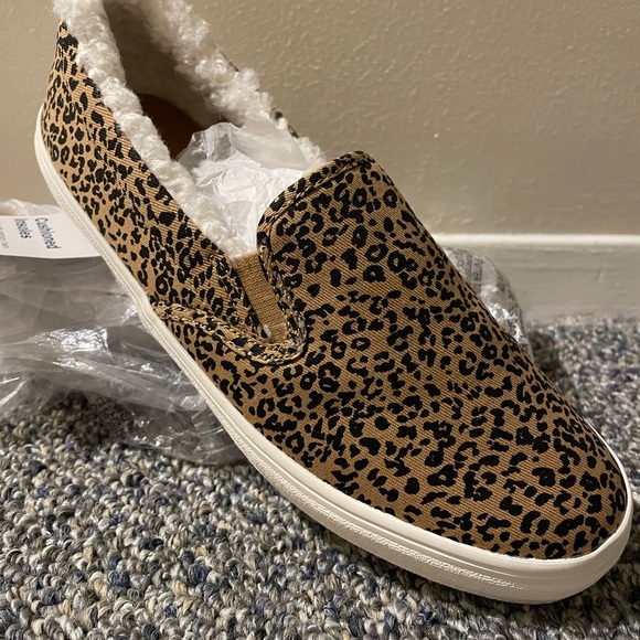 Leopard Sneakers - Picture 1 of 4